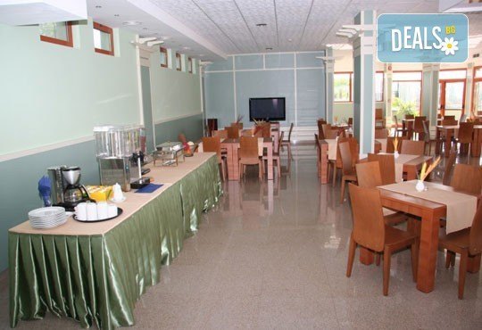Септември в Серена Резиденс, Созопол! 1 нощувка, на база All Inclusive в студио или апартамент, едно дете до 12г. - безплатно - Снимка 12