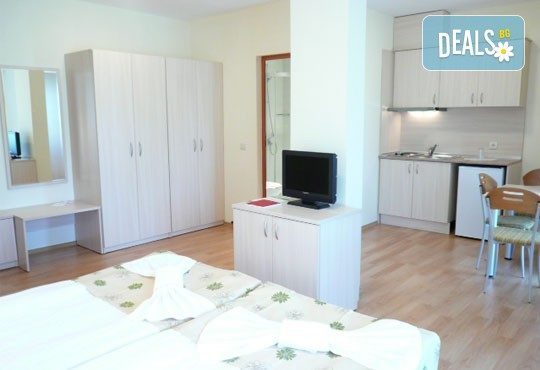 Септември в Серена Резиденс, Созопол! 1 нощувка, на база All Inclusive в студио или апартамент, едно дете до 12г. - безплатно - Снимка 8