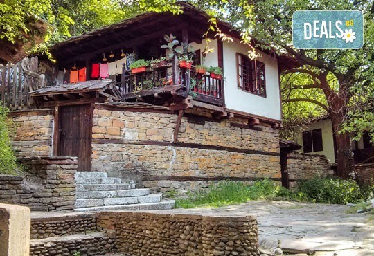 Еднодневна екскурзия през август до Крушунските водопади и Ловеч! Транспорт и водач от Дрийм Тур! - Снимка 4