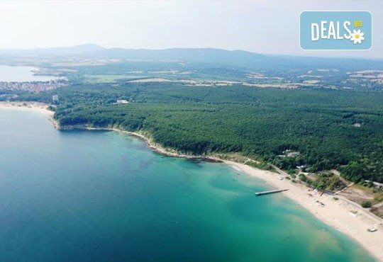 Почивка в разгара на лятото в хотел Спорт Палас, Приморско - 1 нощувка за до трима със закуска, обяд и вечеря! - Снимка 11