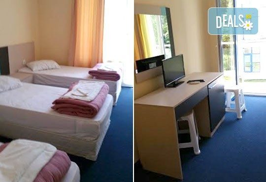 Почивка в разгара на лятото в хотел Спорт Палас, Приморско - 1 нощувка за до трима със закуска, обяд и вечеря! - Снимка 7