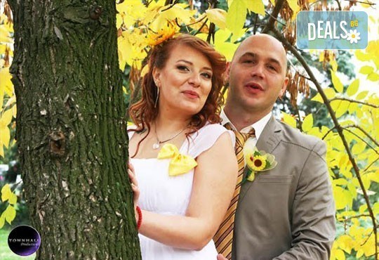 Фотозаснемане на всякакви събития до 1 час или фотосесия - специална цена и подарък DVD, от Townhall Productions! - Снимка 4