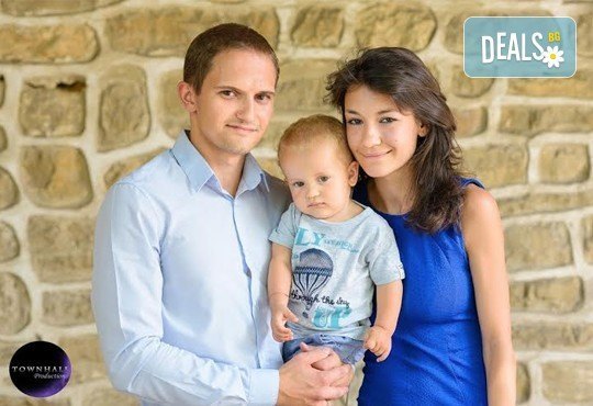 Фотозаснемане на всякакви събития до 1 час или фотосесия - специална цена и подарък DVD, от Townhall Productions! - Снимка 1