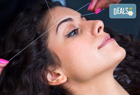 Специално предложение за красиво оформени вежди! Индийски метод за оформяне на вежди или горна устна в салон Блейд! - Снимка 1