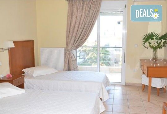 На море през септември в Гърция! 3 нощувки със закуски и вечери в Rentina Beach Hotel 2*, Ставрос , Халкидики, от ТА Ревери - Снимка 5