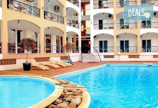 На море през септември в Гърция! 3 нощувки със закуски и вечери в Rentina Beach Hotel 2*, Ставрос , Халкидики, от ТА Ревери - Снимка 10