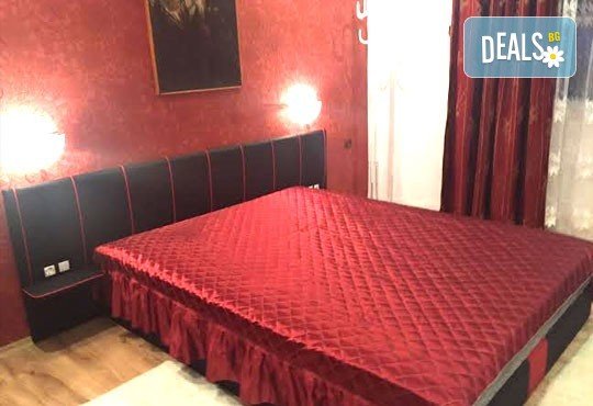 Почивка в Боровец! 2 или 3 нощувки с или без закуска по избор в къща за гости Даньо, Самоков! - Снимка 3