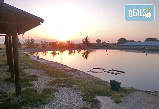 Хвърлете въдиците! Три посещения за един човек с по една въдица от Спортен риболов Требич! - Снимка 3