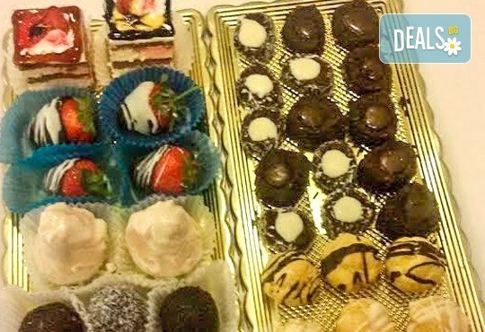 Опитайте новия микс Романтика на сладкарница Орхидея - един килограм в 11 опияняващи вкуса! - Снимка 2