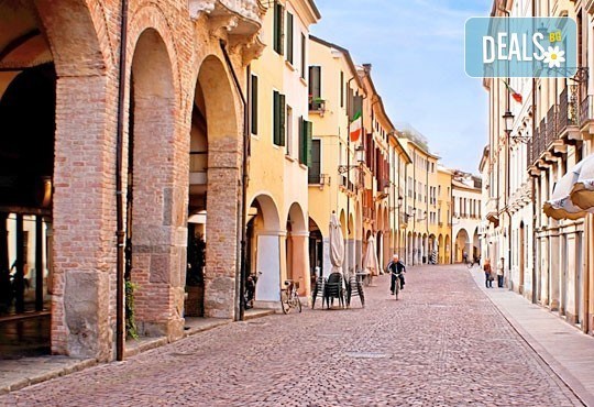 Самолетна екскурзия до Италия от август до октомври! Неапол, Амалфи, Капри: 4 дни, 3 нощувки, 3 закуски, туристическа програма от София Тур! - Снимка 2