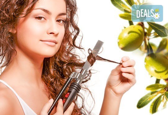 Оформяне на прическа по избор - с ретро преса или букличики с маша с арганово покритие в салон Дежа Вю! - Снимка 1