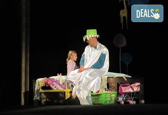 С децата на театър! Да открием сезона с Любопитното слонче на 28.09. от 19 ч.,Театър Виа Верде, Открита сцена Сълза и Смях, камерна сцена - Снимка 2