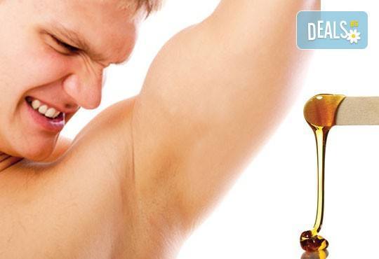 Отървете се от досадните косъмчета! Кола маска на цяло тяло за мъже в салон ''Relax Beauty''! - Снимка 1