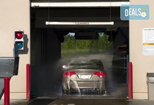 Цялостно изпиране, подсушаване на салон и външно измиване на колата в автомивка NIKEA! - Снимка 1
