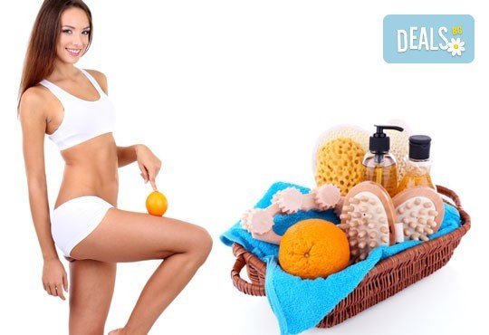 Извайте тялото си с 40-минутен мануален антицелулитен масаж на всички засегнати зони - 1 или 5 процедури в салон Голд Бюти! - Снимка 1