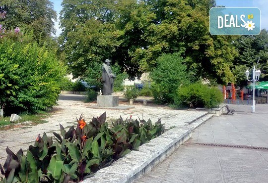 Септемврийски празници в Каварна! Нощувка със закуска в двойна стая/ апартамент в Къща за гости Наш дом! Безплатно за деца до 7 г.! - Снимка 13