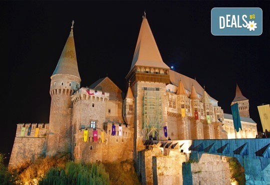 Екскурзия през декември до Синая, Бран и Брашов в Румъния! 1 нощувка със закуска, транспорт от Варна, Шумен, Разград и Русе! - Снимка 4