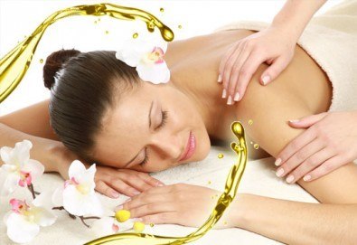 Болкоуспокояващ масаж на цяло тяло с етерични масла от алое, жасмин и макадамия в Chocolate & Beauty