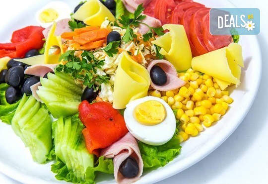 Имате повод да празнувате? Ресторант Интелкооп, Пловдив, Ви предлага четиристепенно празнично меню с богат избор, за 10 човека, на супер цена! - Снимка 3