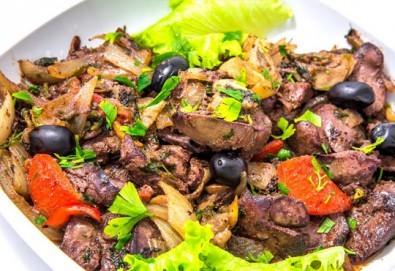 Имате повод да празнувате? Ресторант Интелкооп, Пловдив, Ви предлага четиристепенно празнично меню с богат избор, за 10 човека, на супер цена!