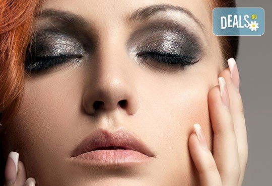 Забележителни ръце! Гел лак в цвят по избор върху естествен нокът, 2 декорации и бонус 50% отстъпка от следваща процедура в NSB Beauty Center! - Снимка 2