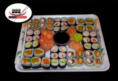 Вземете 54 вкусни суши хапки със сурими раци, пушена сьомга, филаделфия и розова херинга от Sushi Market!