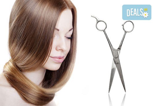 Подстригване, масажно измиване и оформяне със сешоар - прав или букли в салон за красота Моатаз Стайл! - Снимка 3