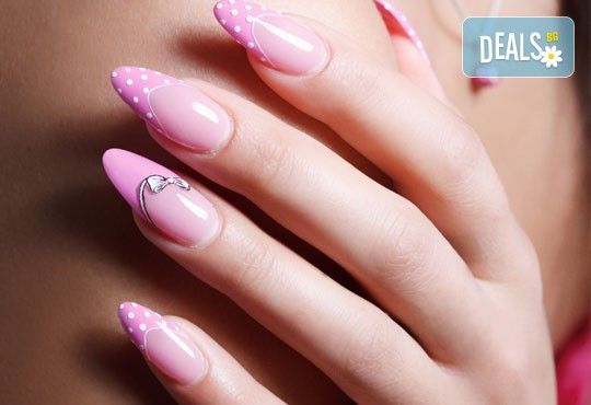 Поддръжка на ноктопластика с гел или акрил на Astonishing Nails в дермакозметичен център Енигма във Варна или Хасково! - Снимка 1