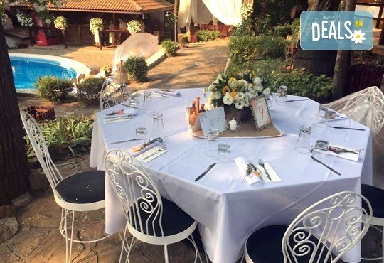 Цялостна организация на сватбено тържество, координатор на сватбения ден + водещ на изнесен ритуал от MUSIC for You! - Снимка 7