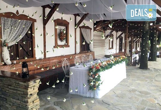 Цялостна организация на сватбено тържество, координатор на сватбения ден + водещ на изнесен ритуал от MUSIC for You! - Снимка 6