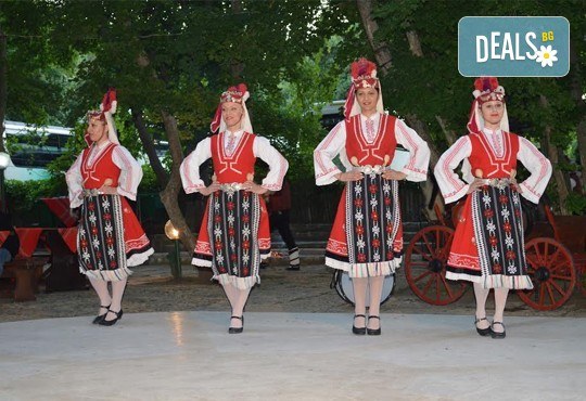 Цялостна организация на сватбено тържество, координатор на сватбения ден + водещ на изнесен ритуал от MUSIC for You! - Снимка 15