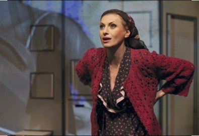 Заповядайте на театър! Гледайте великолепната Лилия Маравиля в „Госпожа Министершата“ на 05.11. от 19ч. в Театър ''София''!