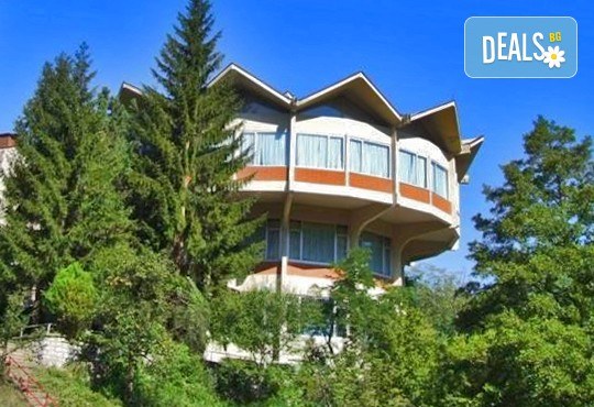 Нова Година 2017 в Сърбия - Сокобаня! 3 нощувки в хотел Banjica 3*, със закуски, обеди и празнични вечери, възможност за транспорт - Снимка 1