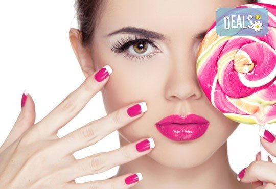 Маникюр с гел лак, френски маникюр или маникюр с ефект котешко око и пигменти с огледален ефект и премахване на стар гел-лак в Gold Fitness and Lounge - Снимка 1