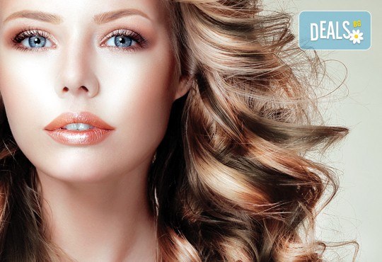 Два или три цвята кичури с професионална боя Милк Шейк, сметана за коса, матиране, прав, начупен сешоар или прическа с шиш или преса в студио Beauty! - Снимка 1