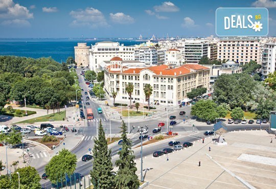Предколедна еднодневна екскурзия и шопинг разходка в Солун, Гърция с транспорт и водач от Еко Тур Къмпани! - Снимка 3