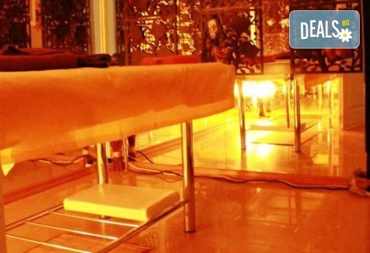 Покажете перфектните си крака! Изберете класически или SPA педикюр с обикновен лак или гел лак в салон Лаура стайл! - Снимка 5