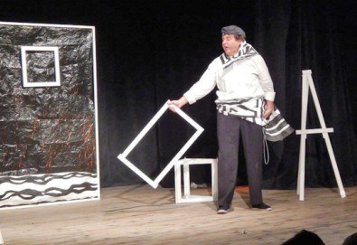 Елате да се посмеем с моноспектакъла „Аман от магарета“ по разкази на Чудомир, на 08.12. от 20ч, в Театър Сълза и Смях, камерна сцена