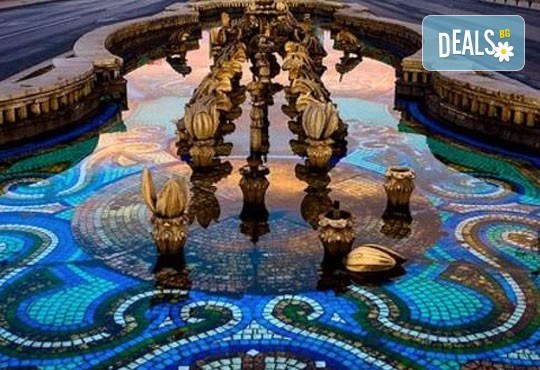 Еднодневна екскурзия до Букурещ, наричан Малкият Париж, с Бамби М Тур! Транспорт, екскурзовод и програма! - Снимка 3