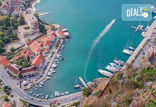 Нова година в Черна гора и посещение на Хърватия! 4 нощувки със закуски и вечери, транспорт, посещение на Дубровник, Будва и Котор! - Снимка 4