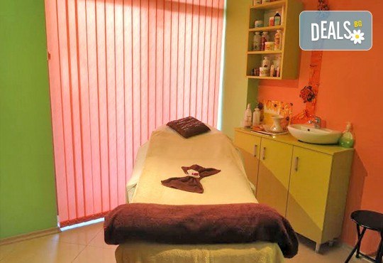Отпуснете се с 60-минутен антистрес масаж на цяло тяло с арома масла в Luxury Wellness&Spa! - Снимка 5