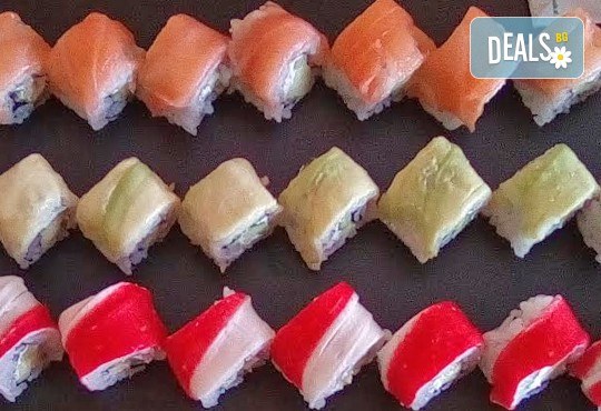 Вкусно суши на специална цена! Голям сет суши – Mioshi Sushi, 64 хапки голям сет суши от The Sushi - Снимка 1