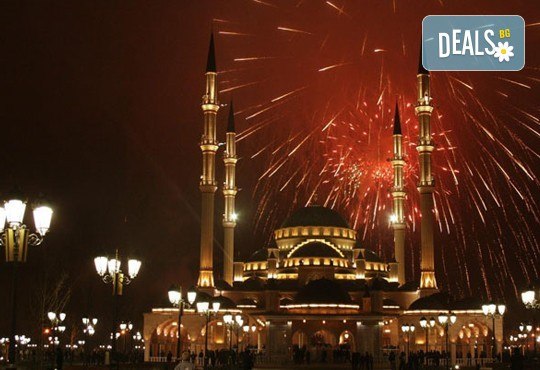 Посрещнете Новата 2017-та година в Истанбул, с Глобус Турс! 2 нощувки със закуски в хотел Ikbal delux 4* и транспорт, от Глобус Турс! - Снимка 2