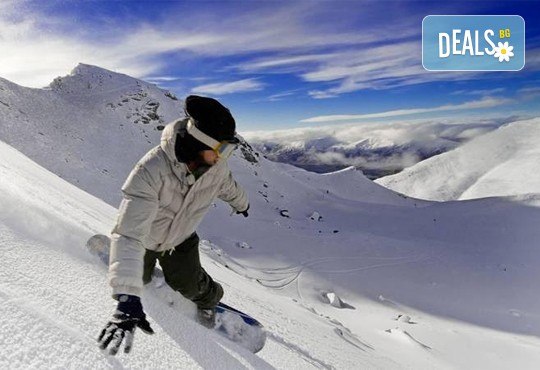 На ски почивка в Синая, в сърцето на Карпатите със Запрянов Травел! 4 нощувки със закуски в хотел Regina 3*, застраховка - Снимка 4