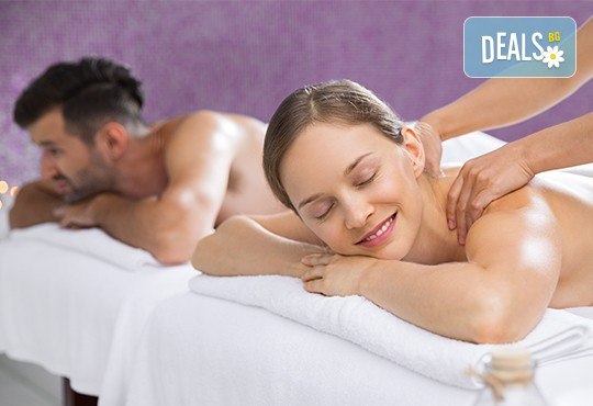 Празнична романтика! 60-минутен релаксиращ масаж на цяло тяло за двойки и бонус: масаж на лице от студио за красота Giro! - Снимка 1
