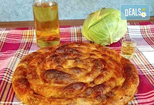 Традиционен зелник! Хапнете 1 или 2 килограма зелник по домашна българска рецепта от Работилница за вкусотии РАВИ! - Снимка 1