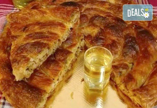 Традиционен зелник! Хапнете 1 или 2 килограма зелник по домашна българска рецепта от Работилница за вкусотии РАВИ! - Снимка 2