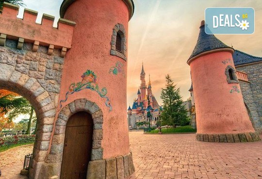 Екскурзия до Дисниленд в Париж за 1 юни! 4 нощувки със закуски в хотел по избор, самолетен билет, летищни такси и трансфери - Снимка 8