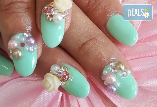 Класически маникюр или френски с гел лак BlueSky, Gelish или термо гел лак, магнитен гел лак, 4 декорации или 3D елементи за вграждане и СПА терапия - Снимка 12