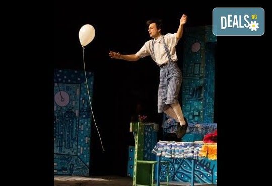 Гледайте с децата! Карлсон, който живее на покрива в Младежки театър, Голяма сцена на 22.01. от 11 ч. - Снимка 7